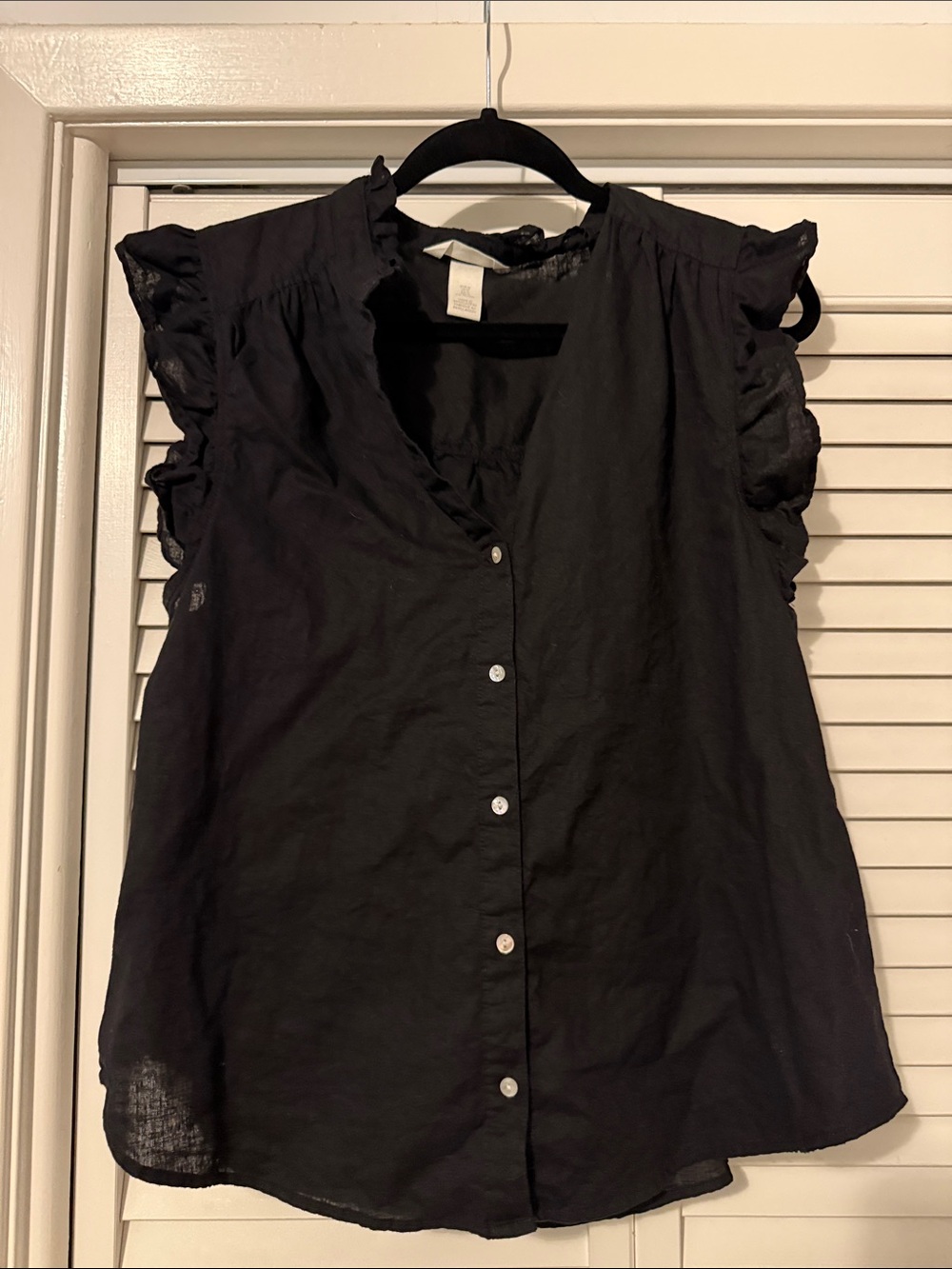 H&M Black Ruffled Sleeve Button-Up Blouse